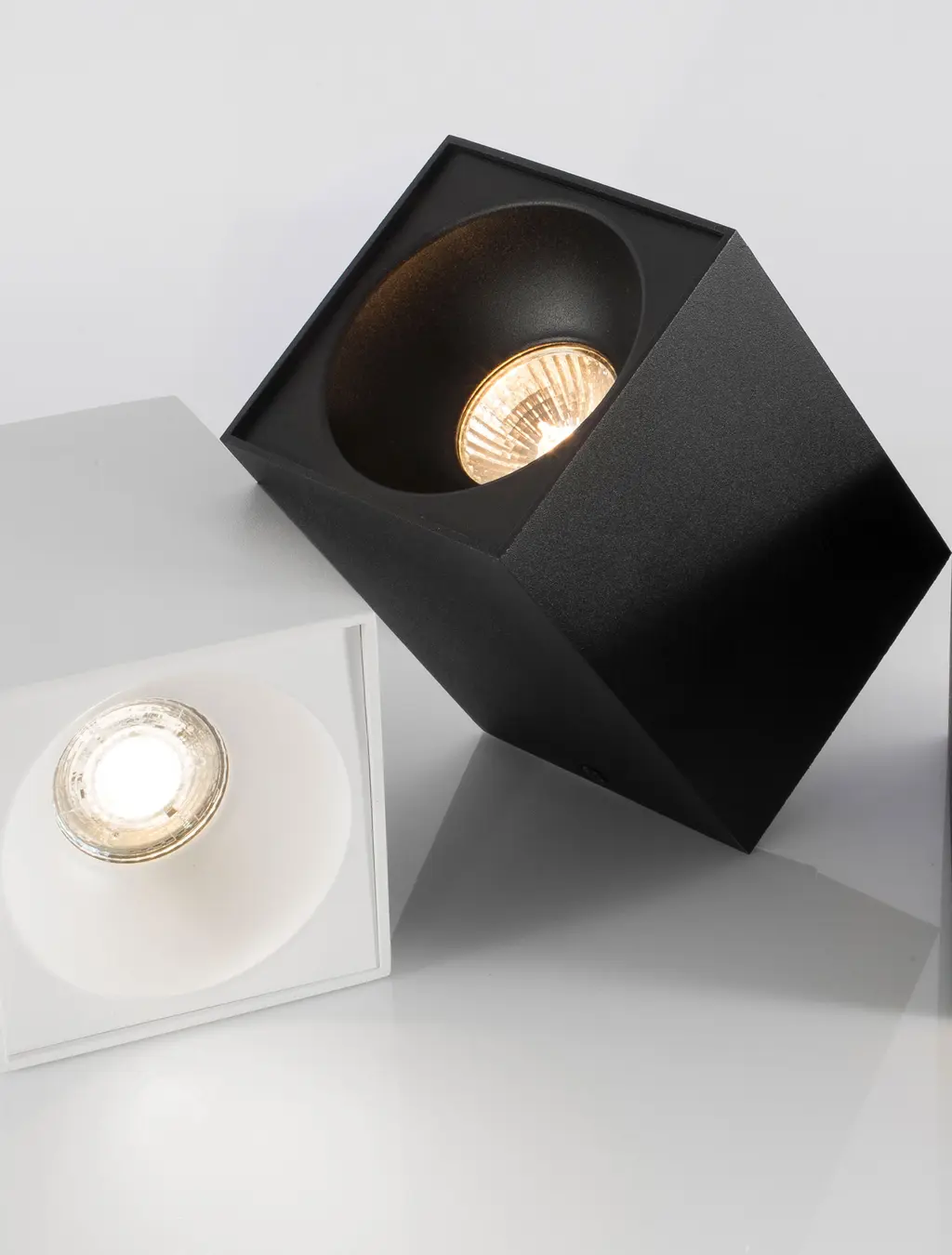 Rende W-13W-SM-D9.6-Sq — Plafonniers Nova Luce
