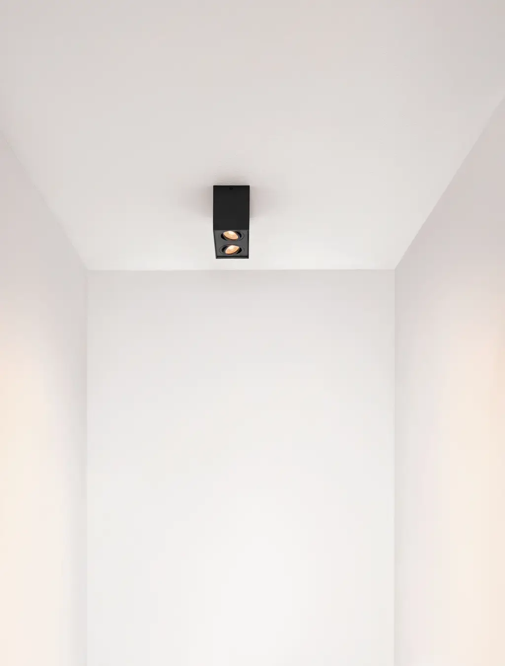 Rende B-13W-SM-D18-Sq — Plafonniers Nova Luce