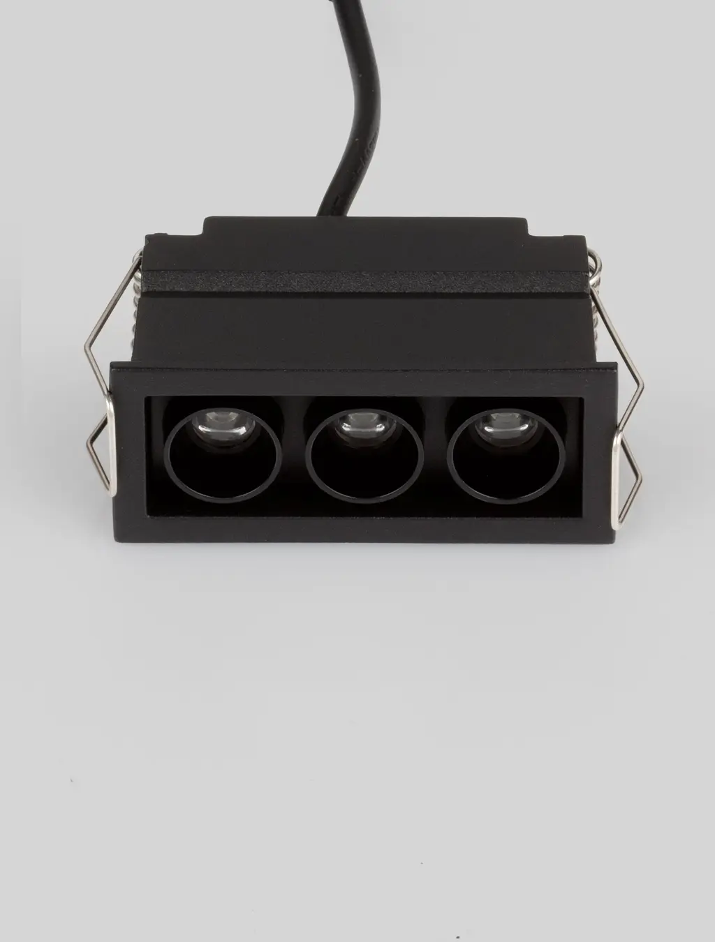 Stealth B30-5W-RC-D6.4-A28-Sq — Spots encastrés Nova Luce
