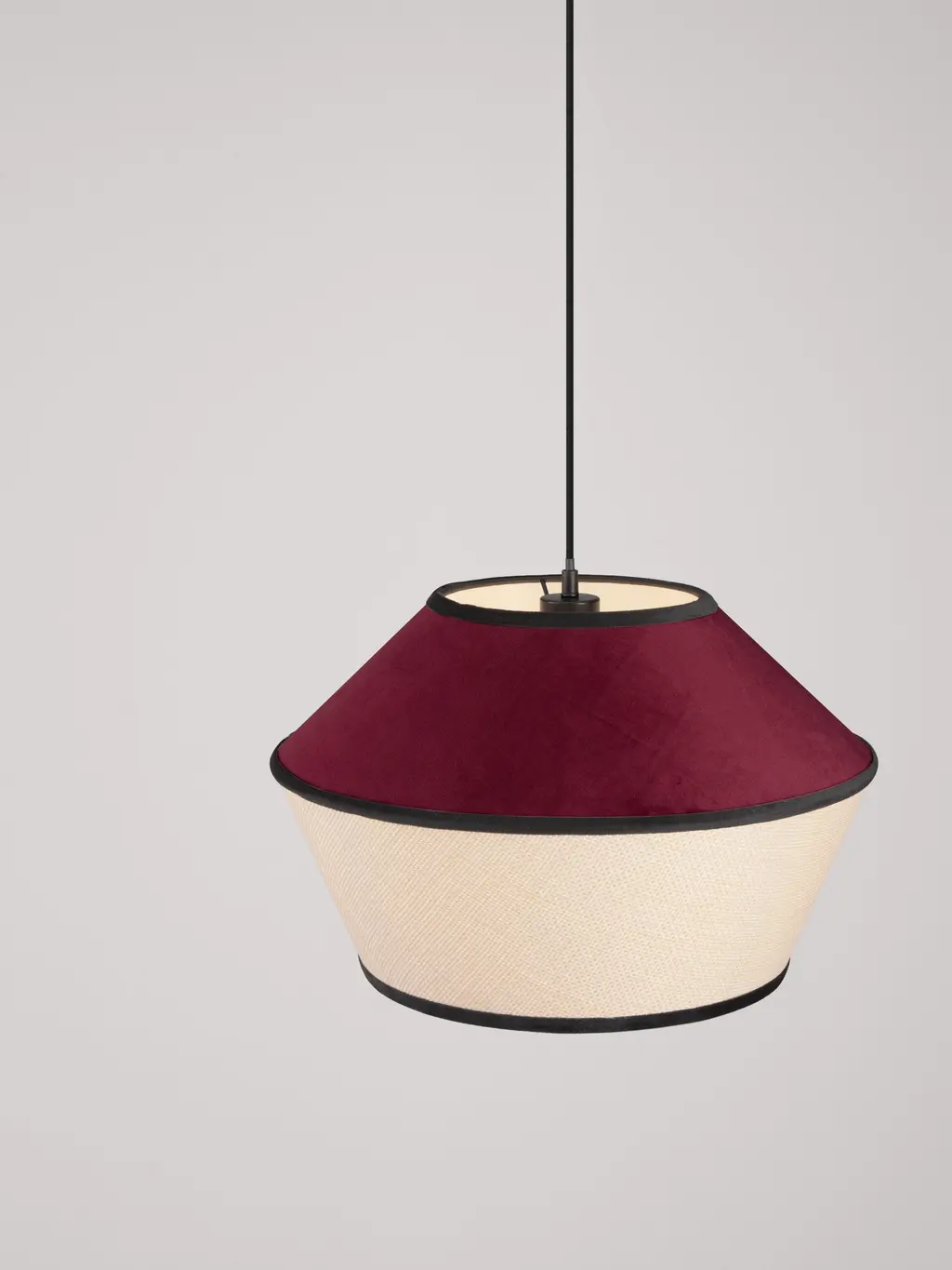 VELISS — Suspensions Nova Luce