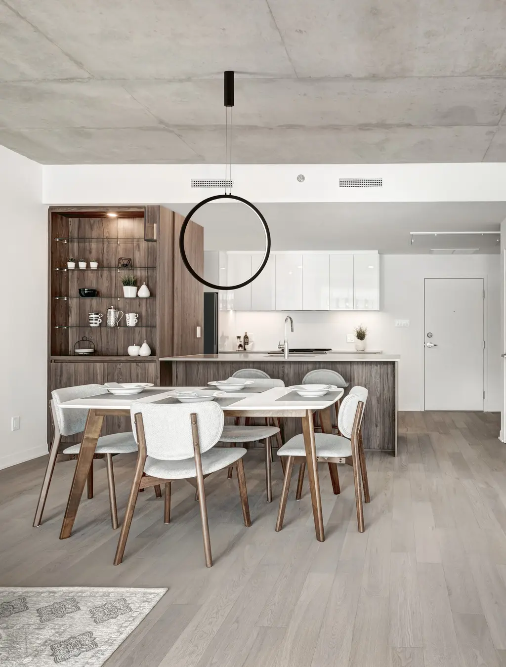 CHANGE — Suspensions Nova Luce