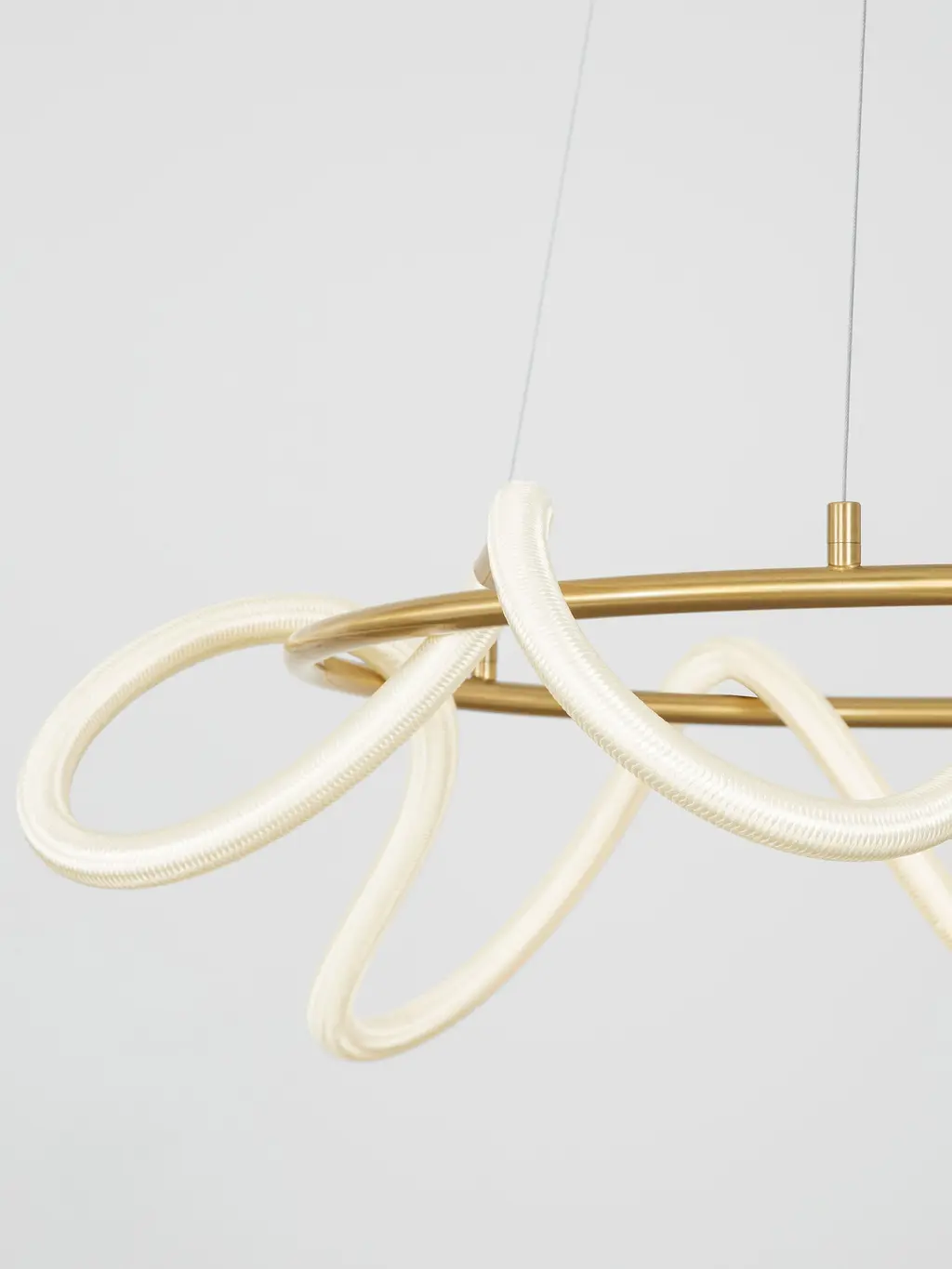 CERELIA — Suspensions Nova Luce