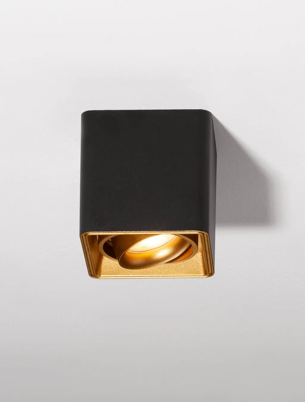 Nami B-11W-SM-D11-Sq-H10-504 — Plafonniers Nova Luce