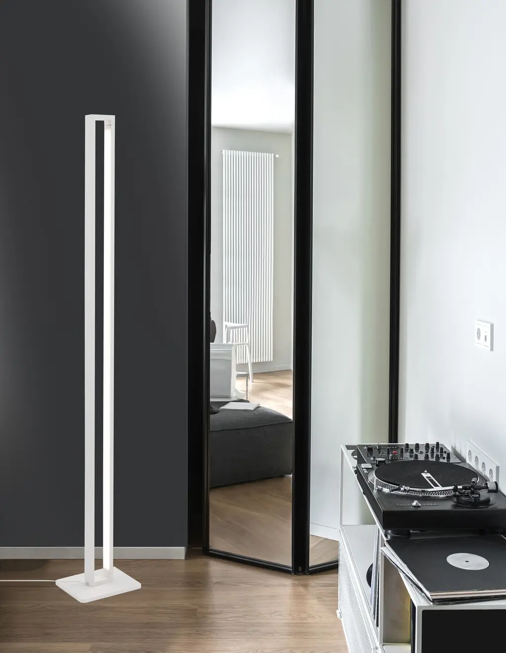 LINE — Lampadaires Nova Luce