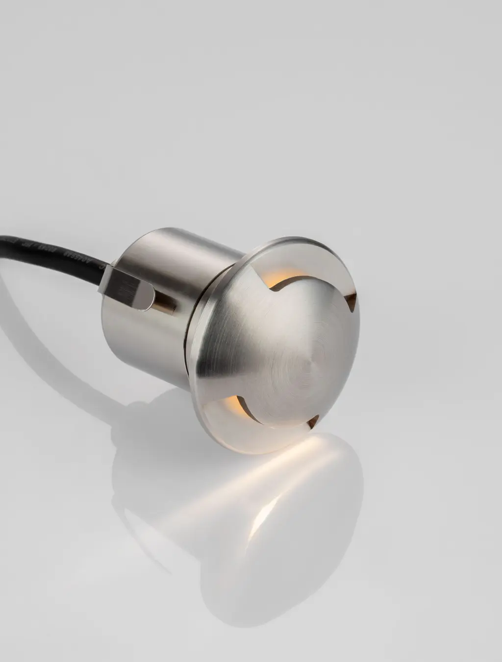 Kem B30-2W-A10 — Balises de marche Nova Luce