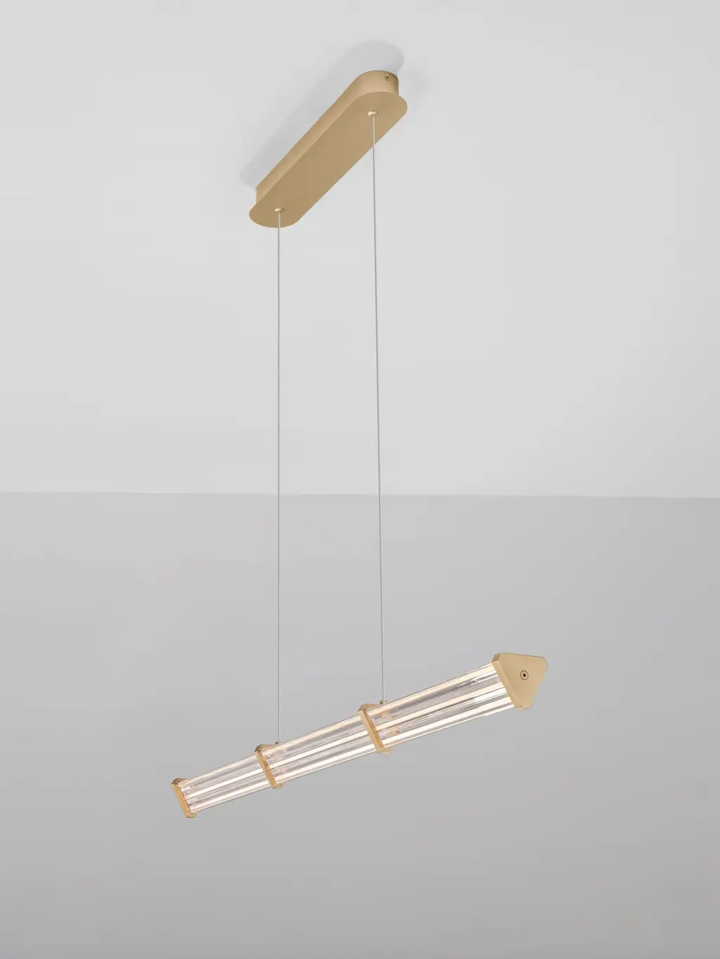 PHEME — Suspensions Nova Luce