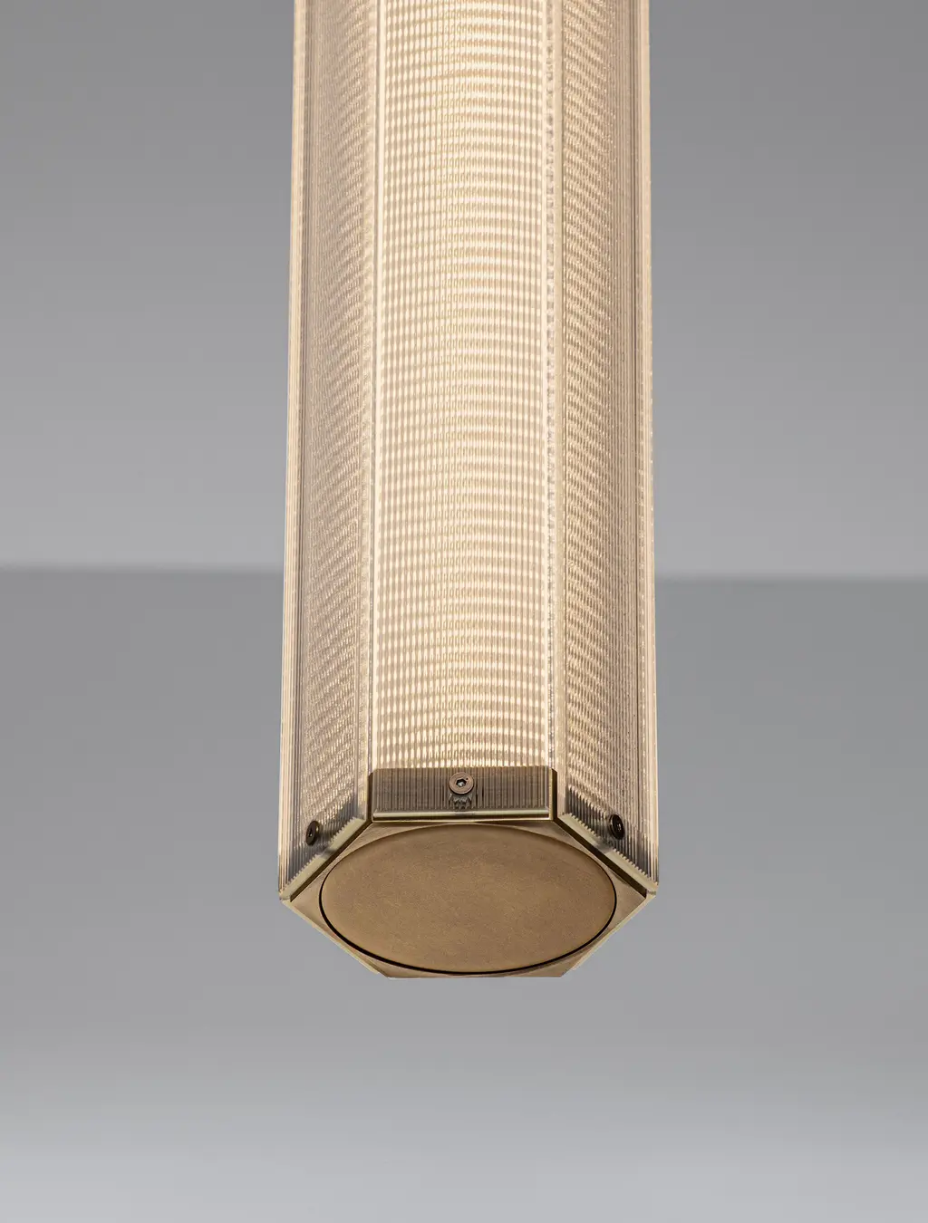 ESSENZO — Suspensions Nova Luce