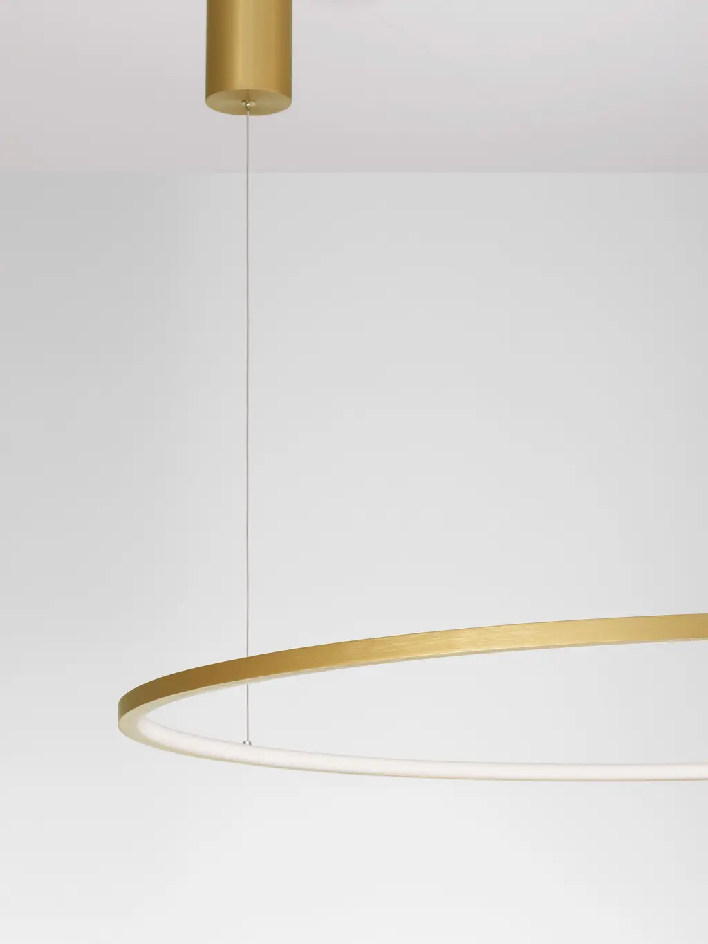 TARQUIN — Suspensions Nova Luce