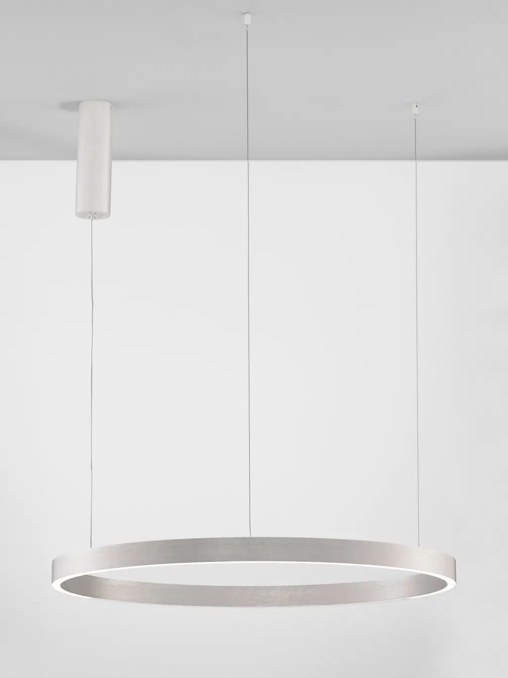 ELOWEN — Suspensions Nova Luce