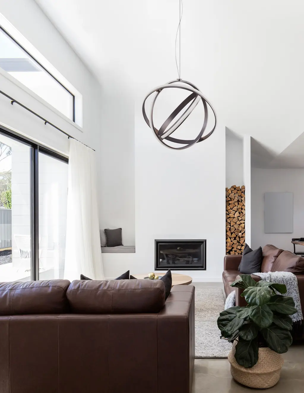 PERTONE — Suspensions Nova Luce