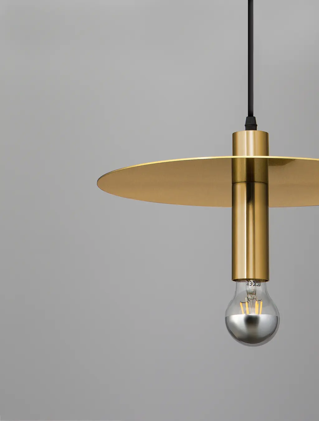 ROYAL — Suspensions Nova Luce