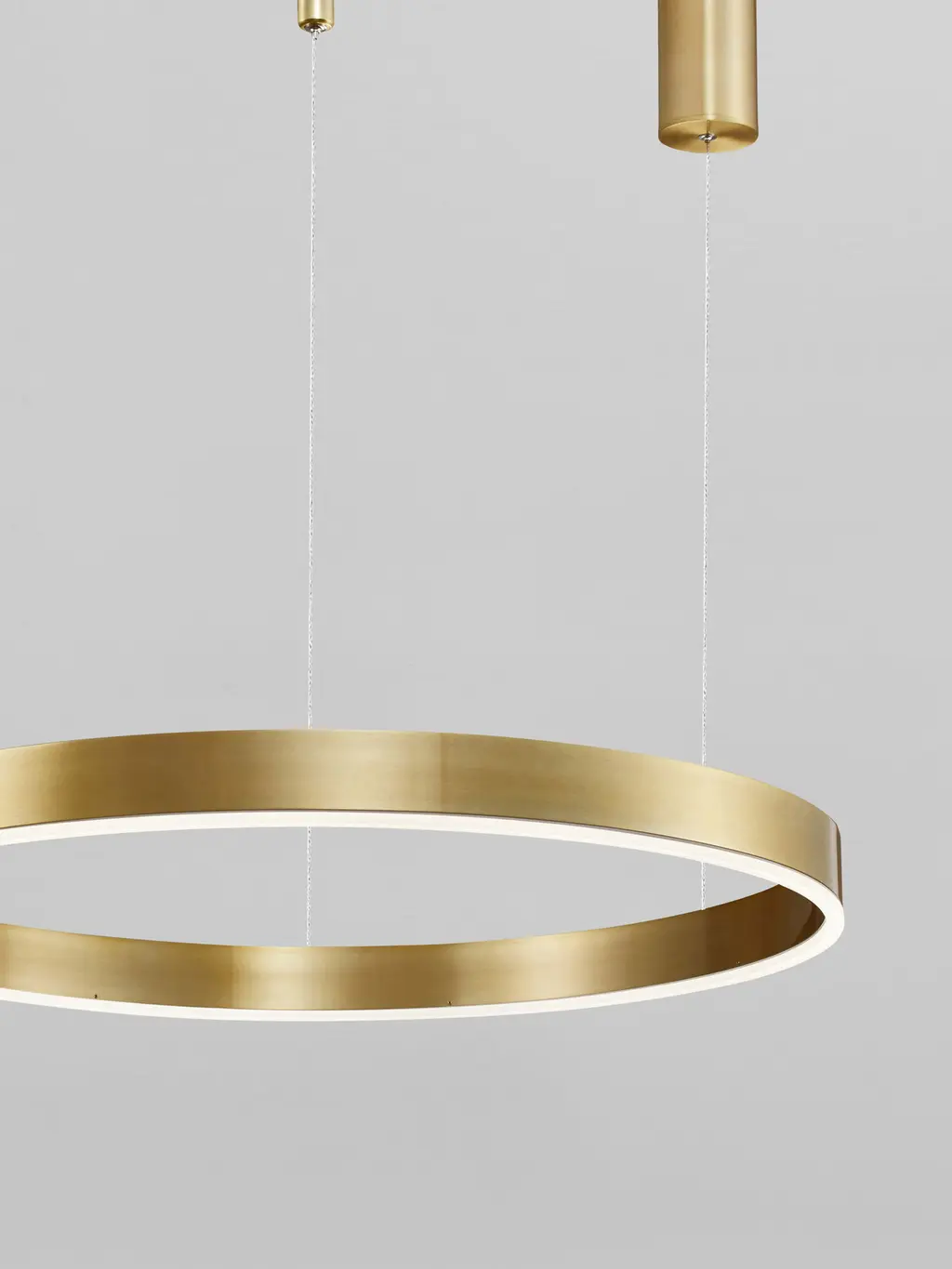 MOTIF — Suspensions Nova Luce
