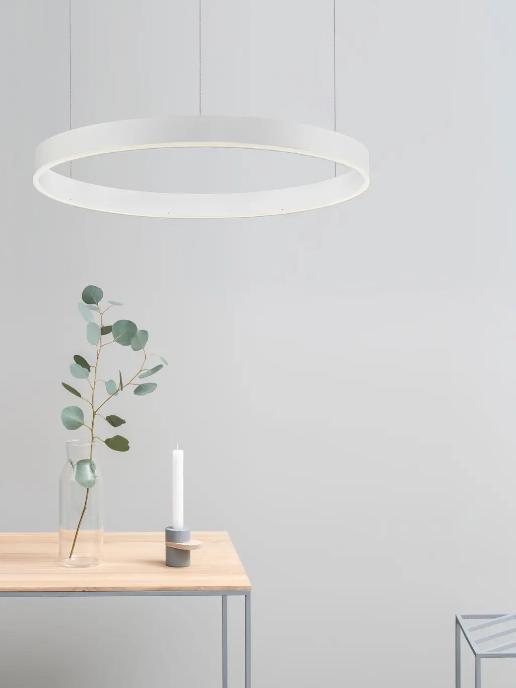 MOTIF — Suspensions Nova Luce