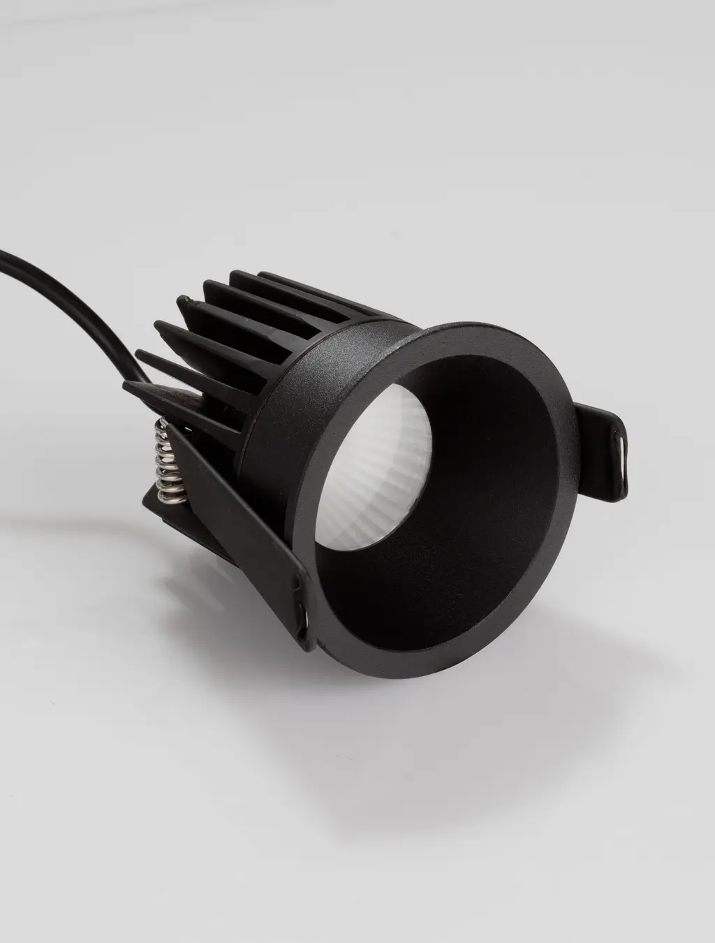 Petit B30-9W-RC-D6.2-H6.1 — Spots encastrés Nova Luce